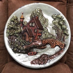 VINTAGE ROUND 3D CERAMIC LANDSCAPE HANGING